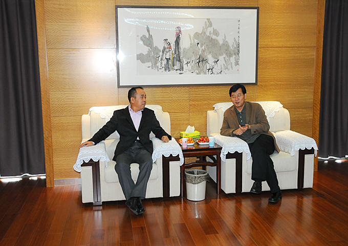 市委常委、宣傳部長初寶杰來集團視察